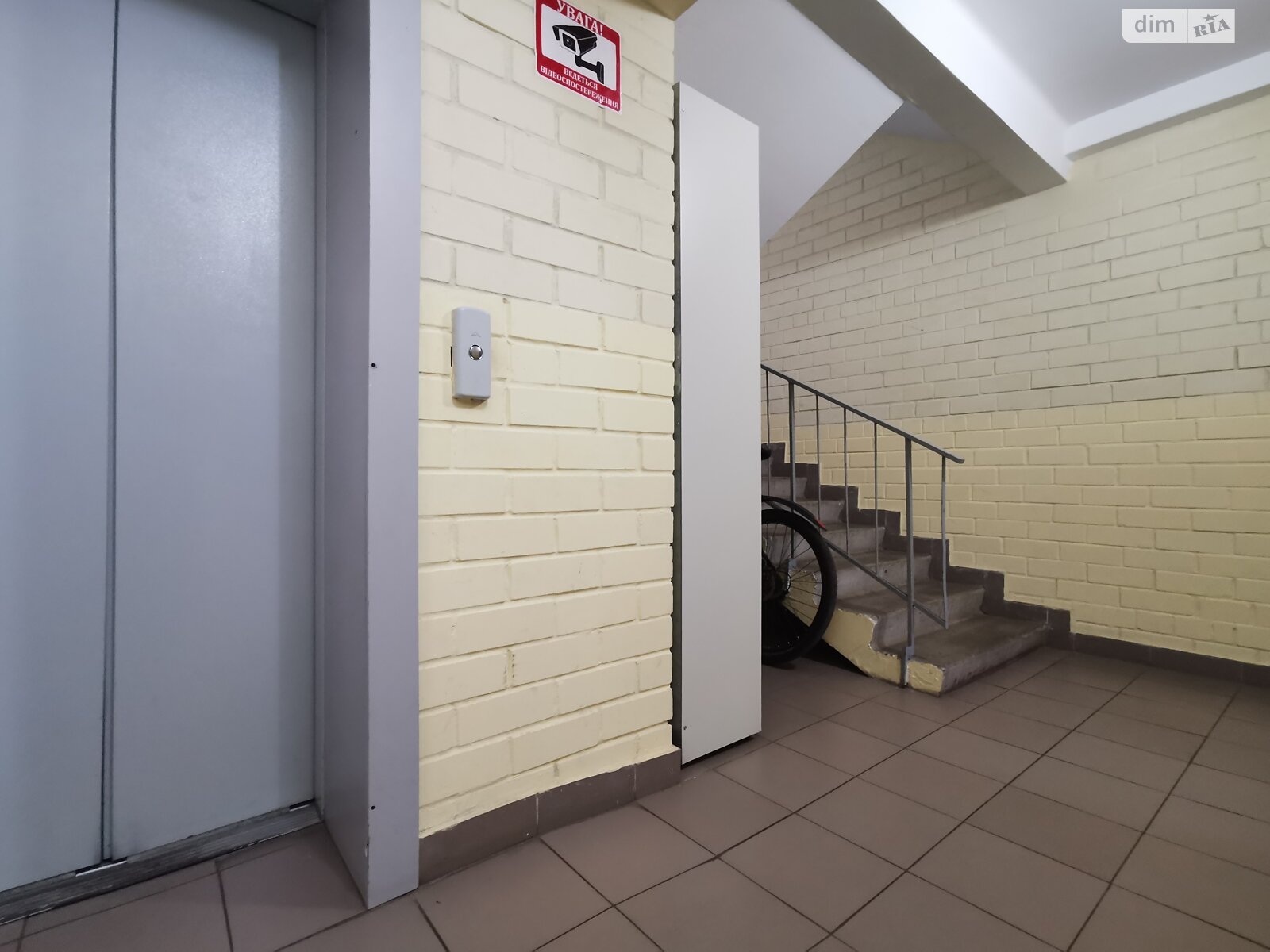 Продаж двокімнатної квартири в Чернігові, на просп. Перемоги 60, кв. 133, район Землянки фото 1 Продаж двокімнатної квартири в Чернігові, на просп. Перемоги 60, кв. 133, район Землянки фото 1