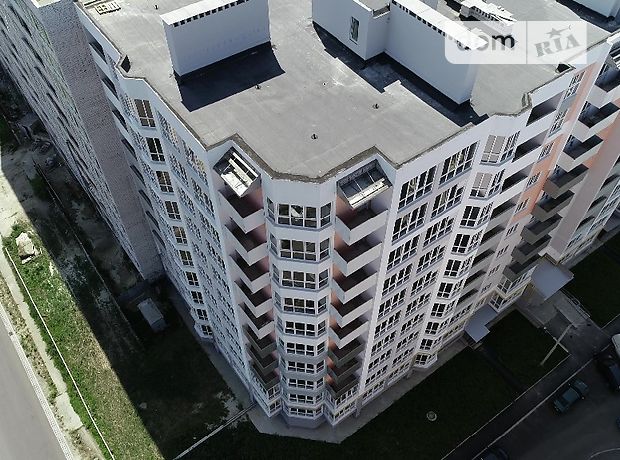 Продажа трехкомнатной квартиры в Чернигове, фото 1 Продажа трехкомнатной квартиры в Чернигове, фото 1