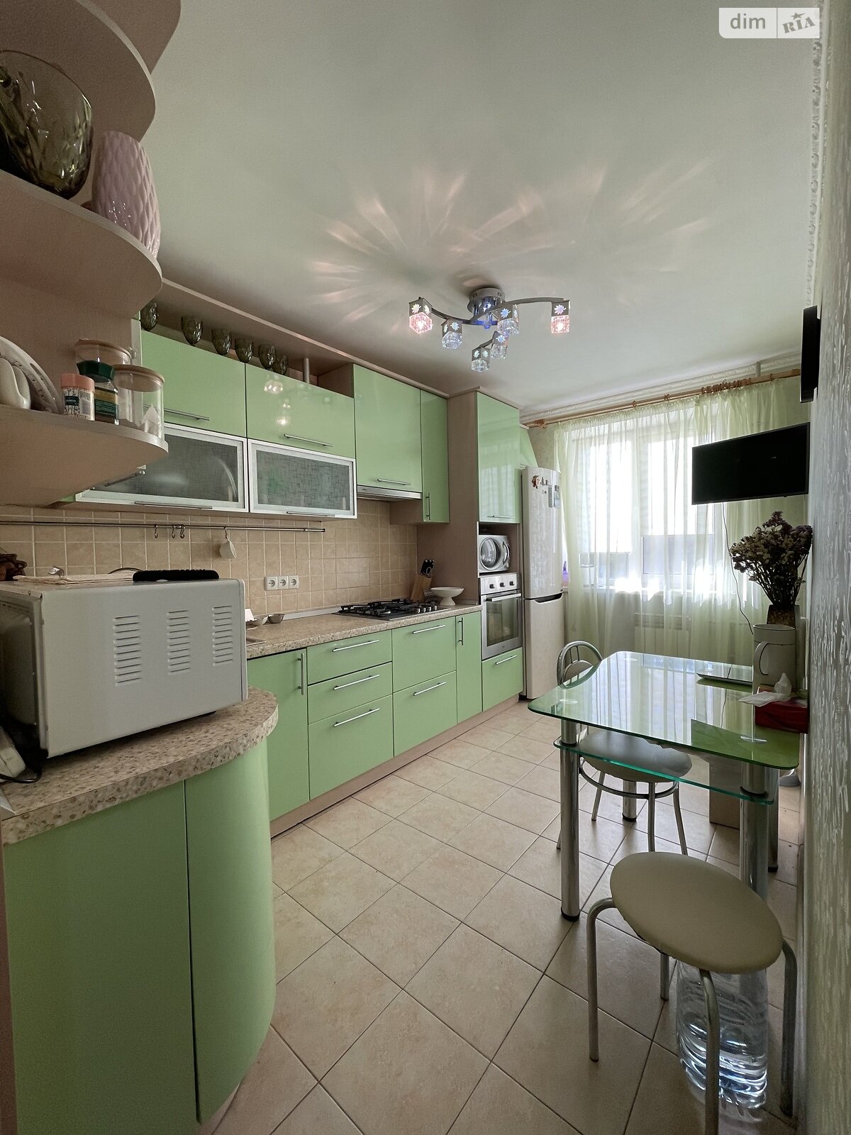 Продажа трехкомнатной квартиры в Черноморске, на ул. Александрийская 12, фото 1 Продажа трехкомнатной квартиры в Черноморске, на ул. Александрийская 12, фото 1