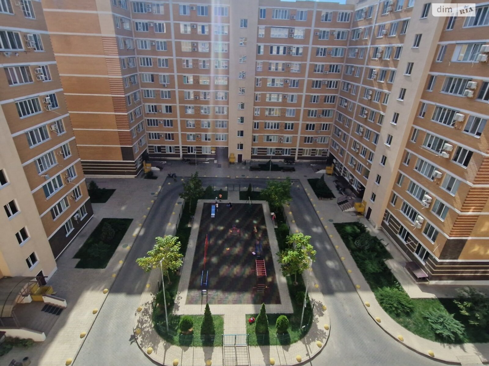 Продаж однокімнатної квартири в Чорноморську, на вул. Захисників України, район Іллічівськ фото 1 Продаж однокімнатної квартири в Чорноморську, на вул. Захисників України, район Іллічівськ фото 1