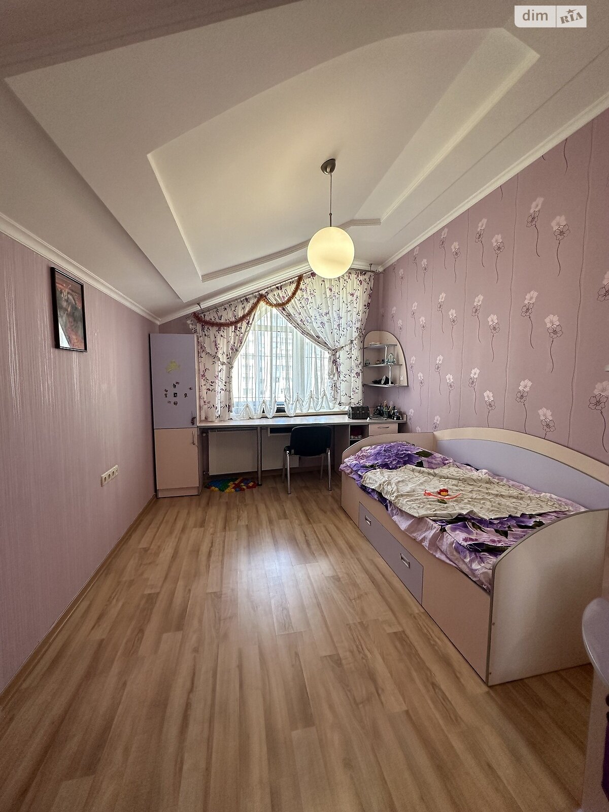 Продажа пятикомнатной квартиры в Черноморске, на ул. 1 Мая, район Ильичевск фото 1