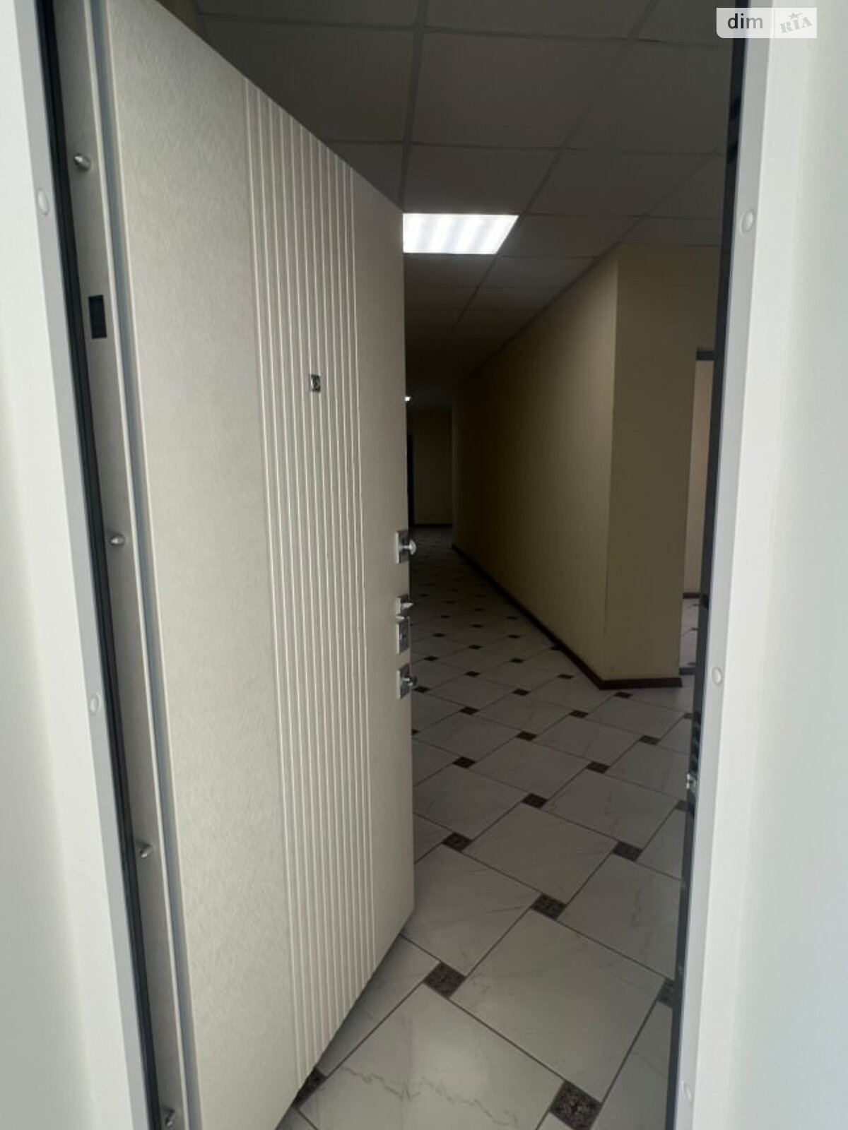 Продажа однокомнатной квартиры в Черноморске, на ул. Защитников Украины, район Ильичевск фото 1 Продажа однокомнатной квартиры в Черноморске, на ул. Защитников Украины, район Ильичевск фото 1