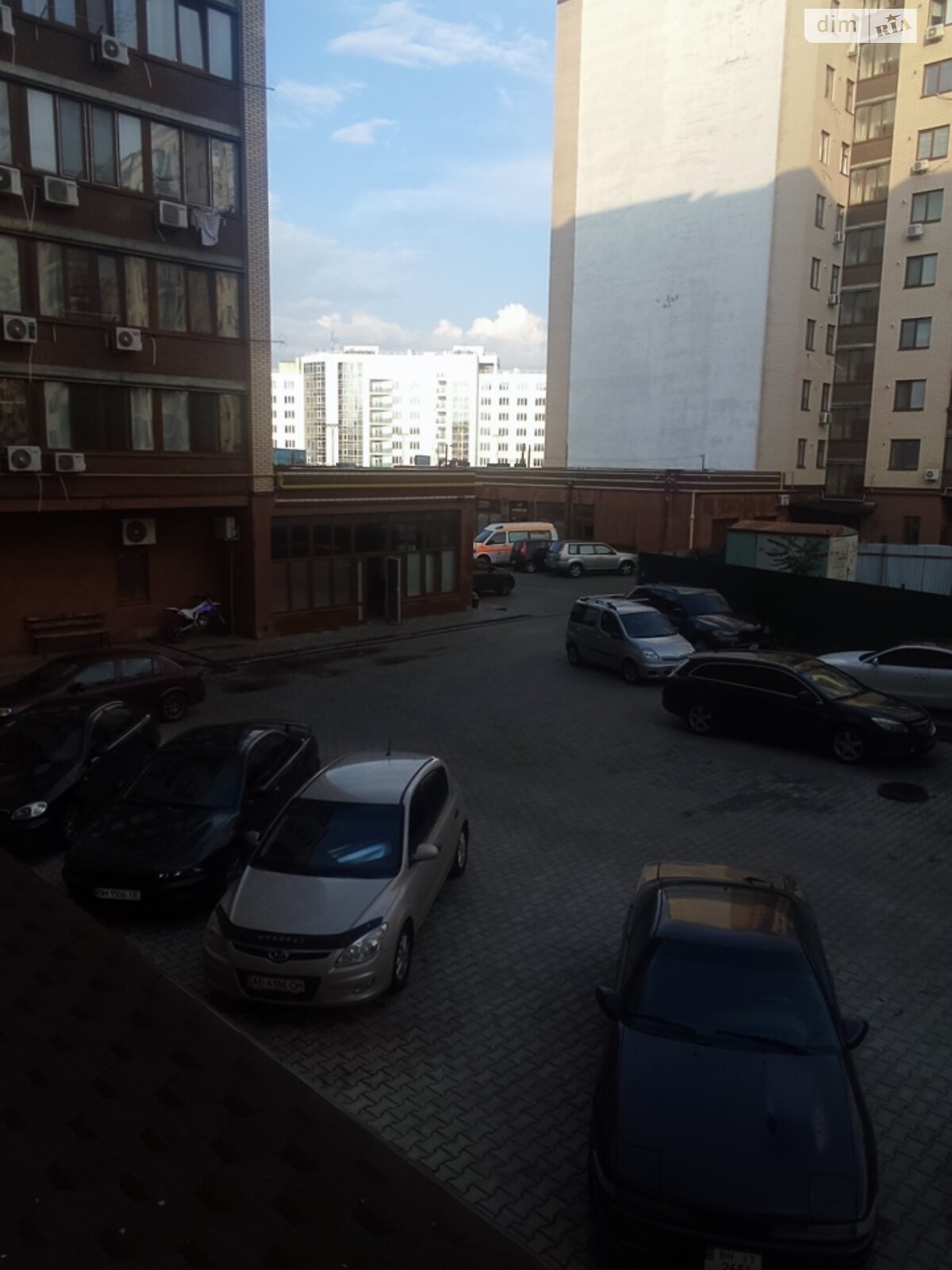 Продажа однокомнатной квартиры в Черноморске, на ул. Лазурная 2Б корпус 1, район Ильичевск фото 1 Продажа однокомнатной квартиры в Черноморске, на ул. Лазурная 2Б корпус 1, район Ильичевск фото 1