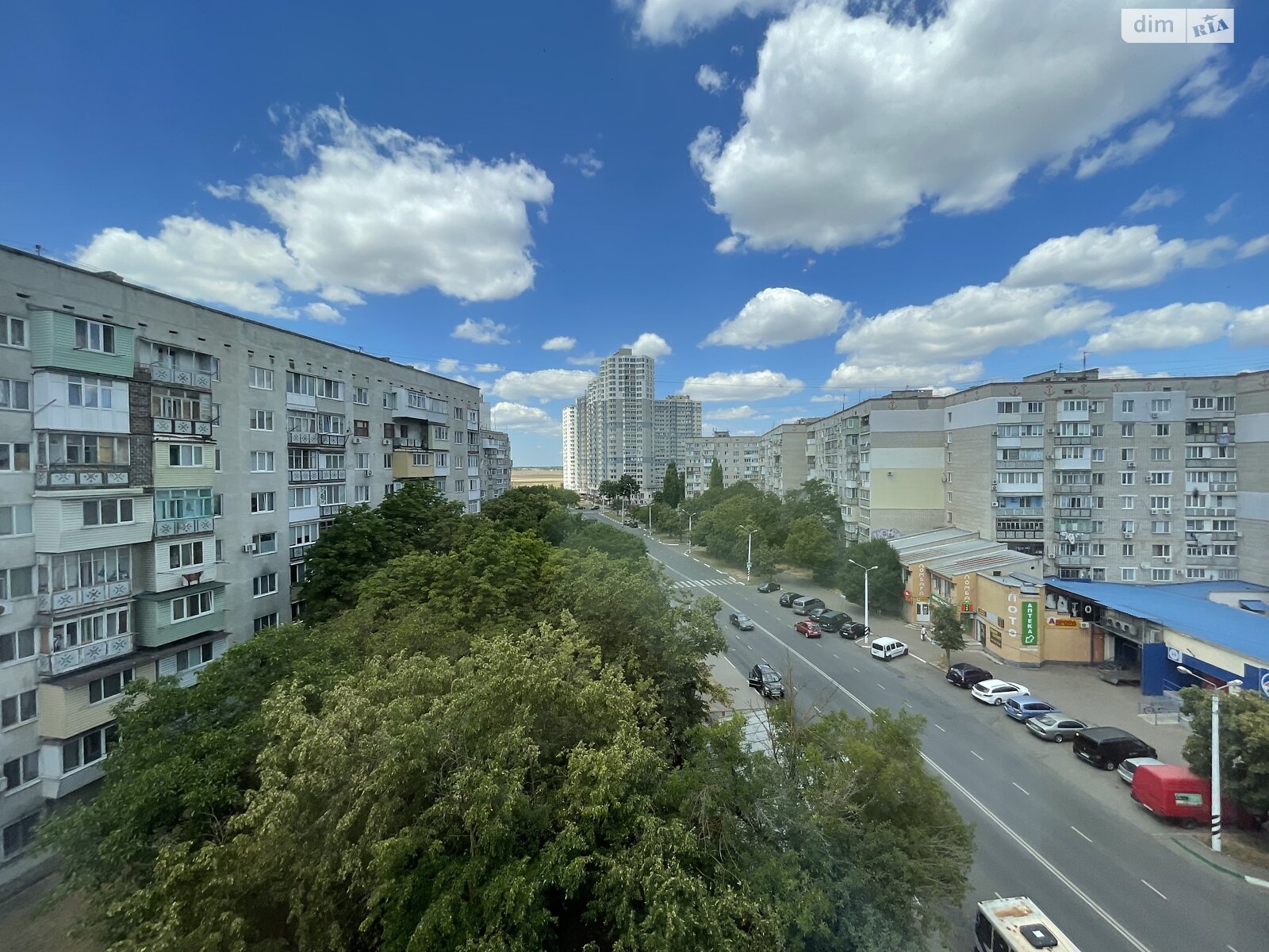 Продажа трехкомнатной квартиры в Черноморске, на ул. Парусная, район Ильичевск фото 1