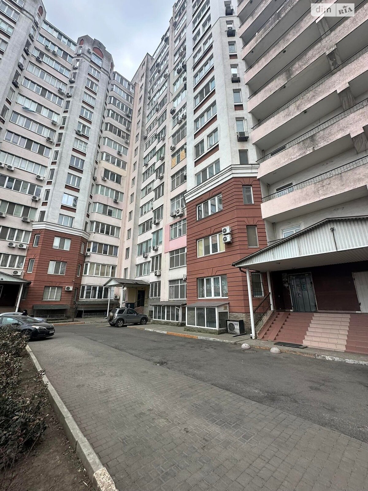Продаж трикімнатної квартири в Чорноморську, на пров. Хантадзе 4, район Іллічівськ фото 1 Продаж трикімнатної квартири в Чорноморську, на пров. Хантадзе 4, район Іллічівськ фото 1