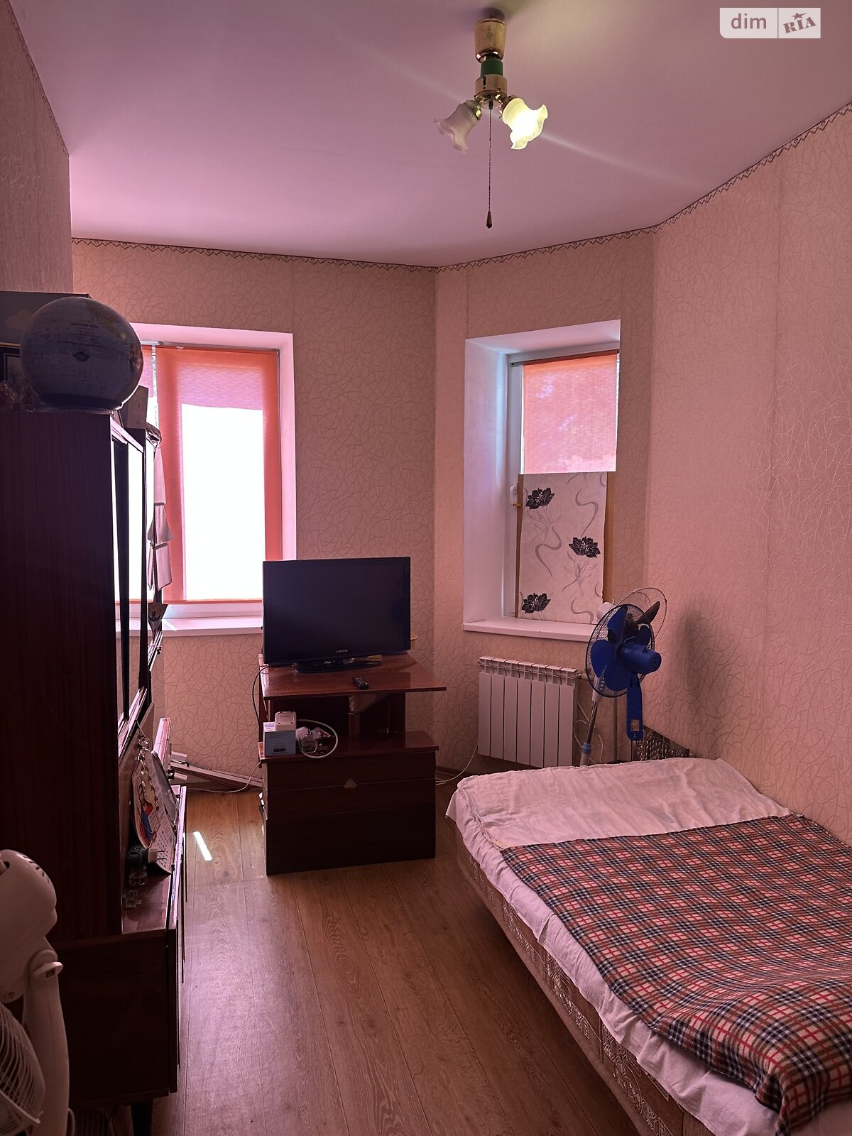 Продаж трикімнатної квартири в Чорноморську, на пров. Хантадзе 4, район Іллічівськ фото 1 Продаж трикімнатної квартири в Чорноморську, на пров. Хантадзе 4, район Іллічівськ фото 1