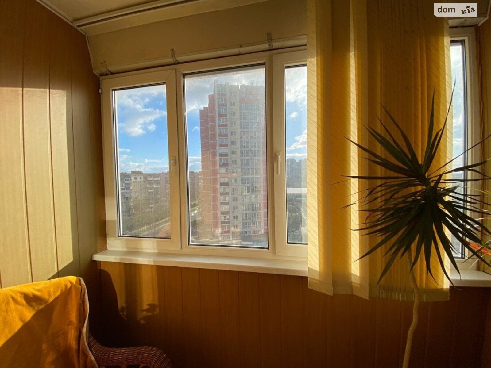 Продаж чотирикімнатної квартири в Чорноморську, на вул. Віталія Шума, район Іллічівськ фото 1