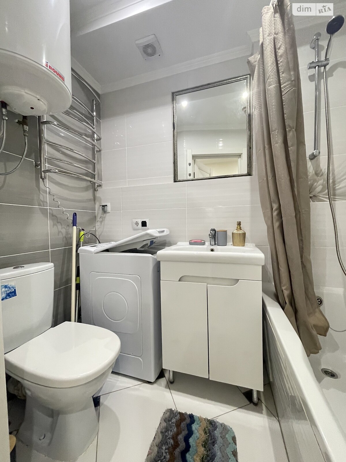 Продаж чотирикімнатної квартири в Чорноморську, на вул. Корабельна, район undefined фото 1 Продаж чотирикімнатної квартири в Чорноморську, на вул. Корабельна, район undefined фото 1