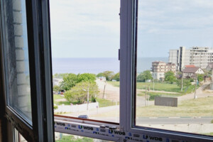 Продажа двухкомнатной квартиры в Черноморске, на ул. Лазурная 26 корпус 2, район Ильичевск фото 2