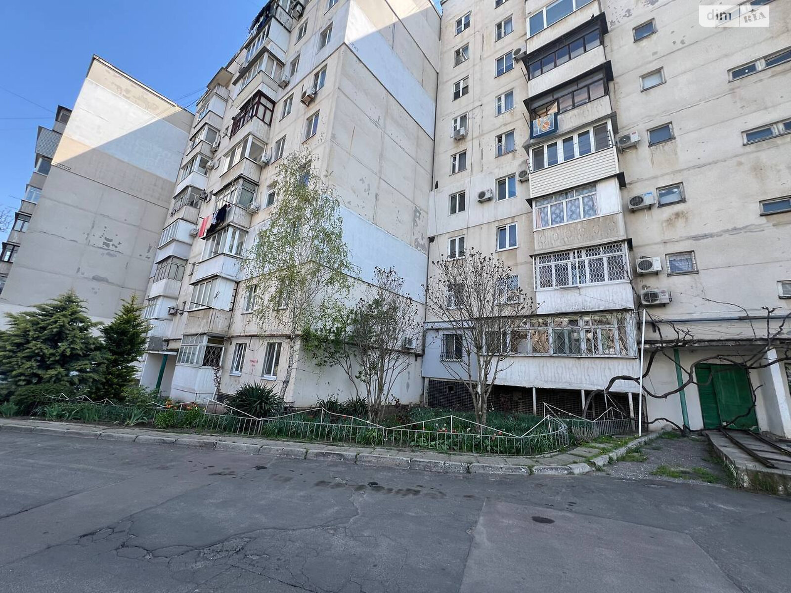 Продажа двухкомнатной квартиры в Черноморске, на ул. Лазурная, район Ильичевск фото 1 Продажа двухкомнатной квартиры в Черноморске, на ул. Лазурная, район Ильичевск фото 1