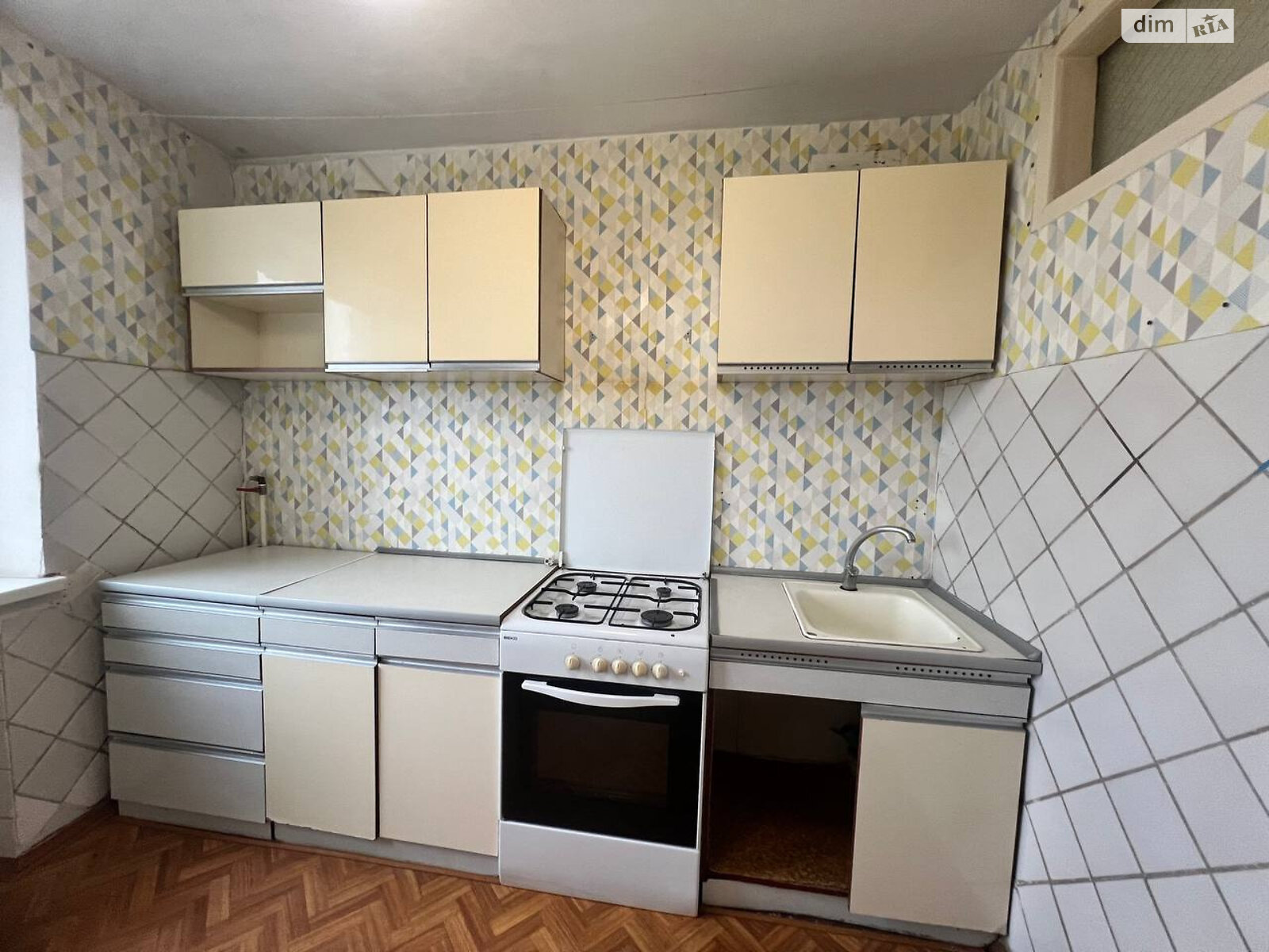 Продажа двухкомнатной квартиры в Черноморске, на просп. Мира, район Ильичевск фото 1 Продажа двухкомнатной квартиры в Черноморске, на просп. Мира, район Ильичевск фото 1