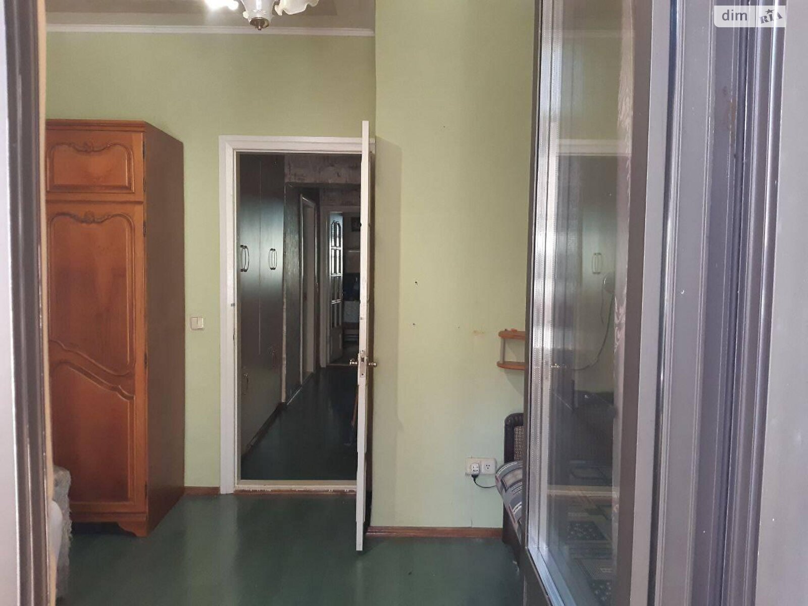 Продаж трикімнатної квартири в Чорноморську, на просп. Миру, район Іллічівськ фото 1 Продаж трикімнатної квартири в Чорноморську, на просп. Миру, район Іллічівськ фото 1