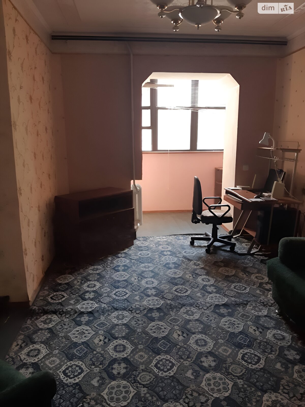 Продаж трикімнатної квартири в Чорноморську, на просп. Миру, район Іллічівськ фото 1 Продаж трикімнатної квартири в Чорноморську, на просп. Миру, район Іллічівськ фото 1