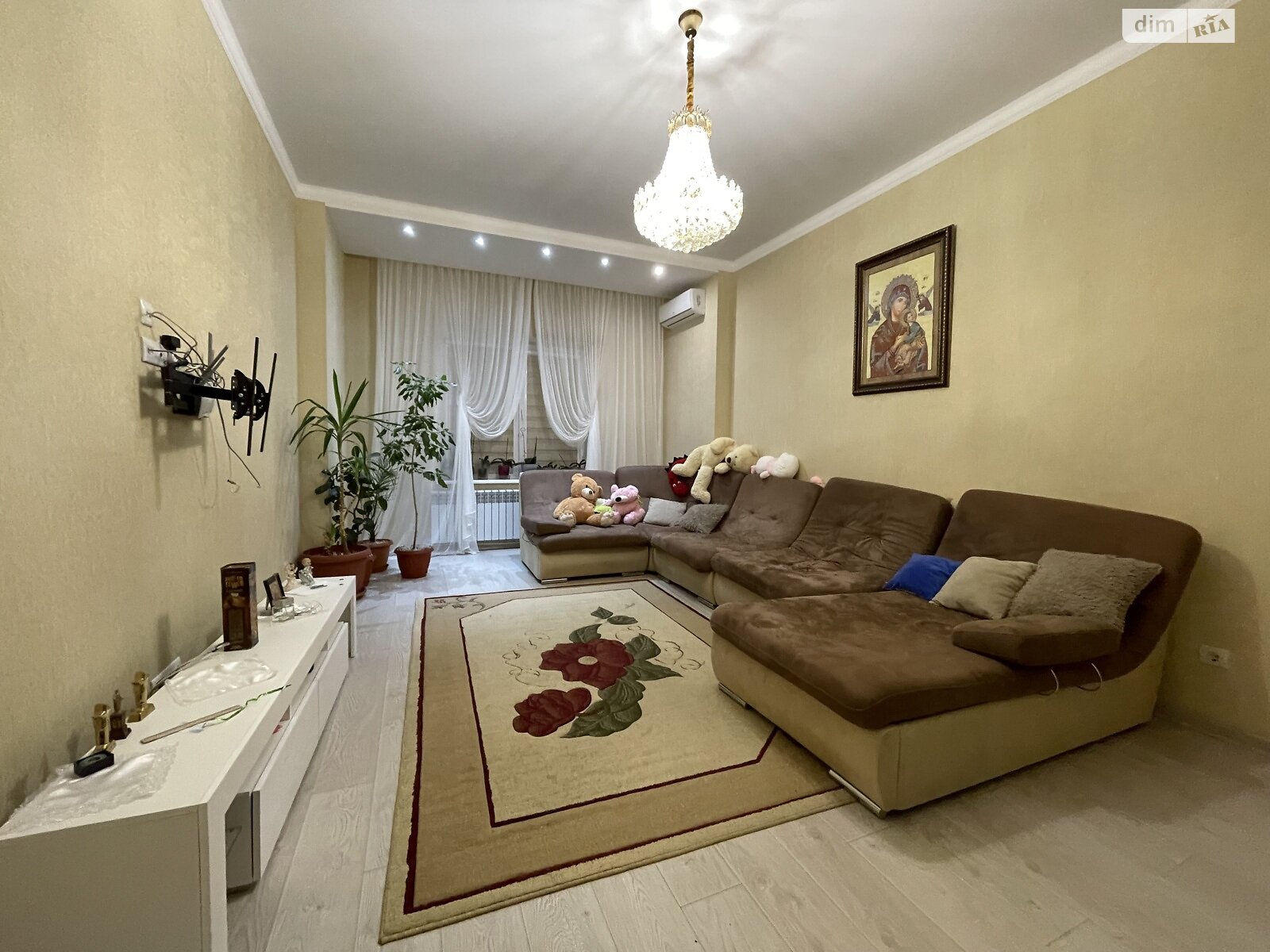 Продаж трикімнатної квартири в Чорноморську, на вул. Парусна, район Іллічівськ фото 1 Продаж трикімнатної квартири в Чорноморську, на вул. Парусна, район Іллічівськ фото 1