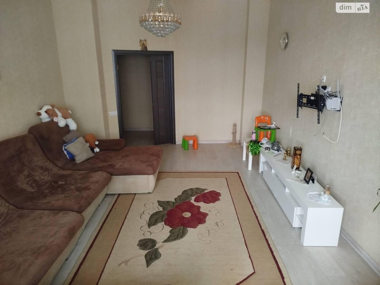 Продаж трикімнатної квартири в Чорноморську, на вул. Парусна, район Іллічівськ фото 1 Продаж трикімнатної квартири в Чорноморську, на вул. Парусна, район Іллічівськ фото 1