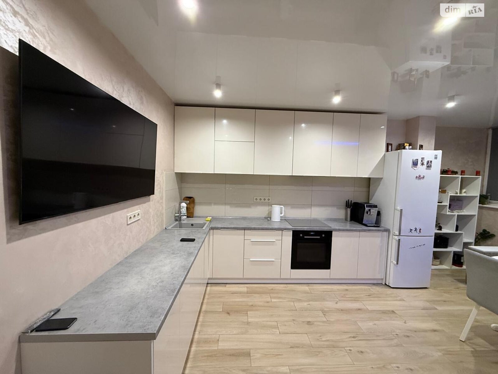 Продажа двухкомнатной квартиры в Черноморске, на ул. Парусная 20, кв. 51, район Ильичевск фото 1 Продажа двухкомнатной квартиры в Черноморске, на ул. Парусная 20, кв. 51, район Ильичевск фото 1