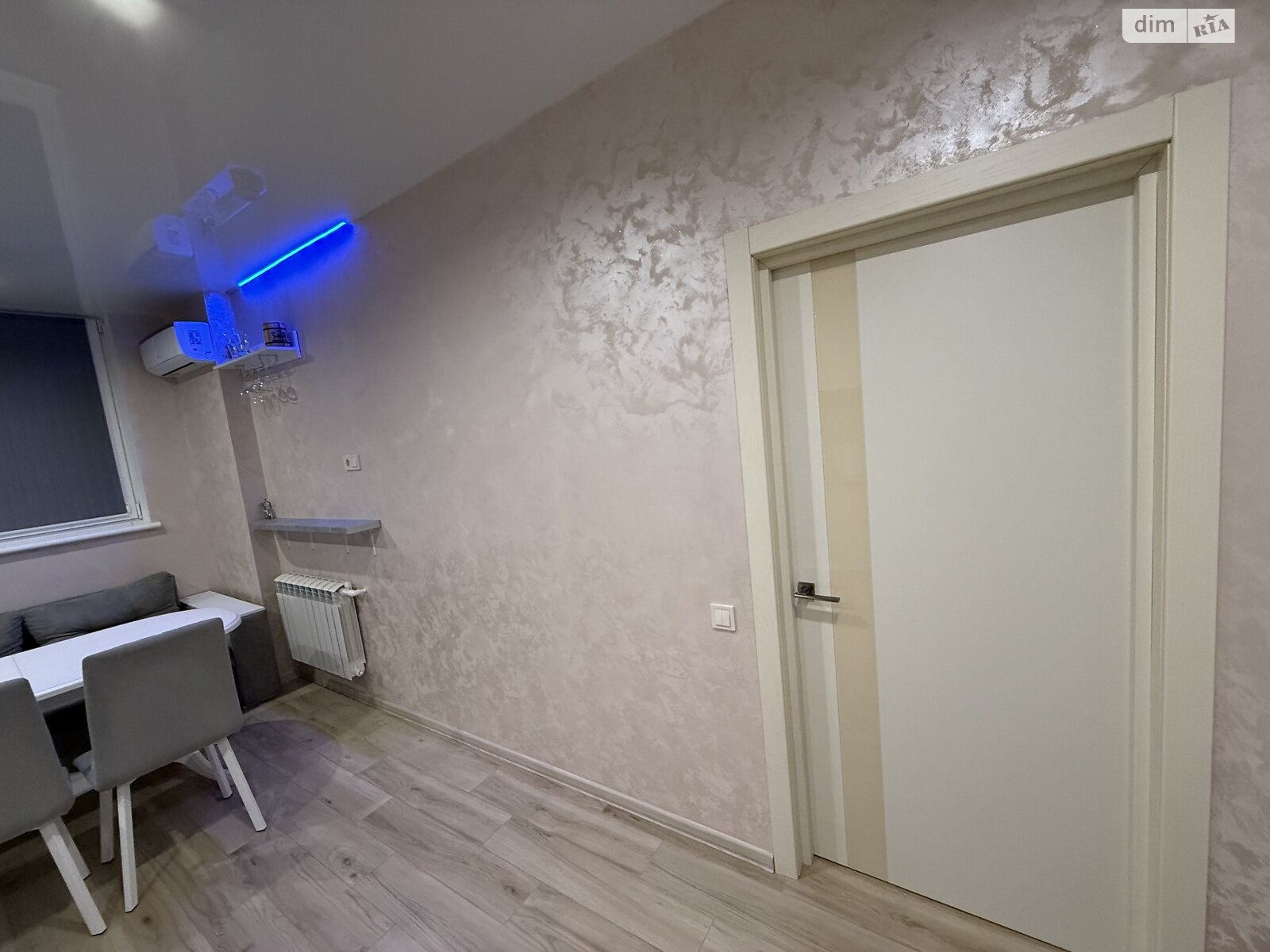 Продажа двухкомнатной квартиры в Черноморске, на ул. Парусная 20, кв. 51, район Ильичевск фото 1 Продажа двухкомнатной квартиры в Черноморске, на ул. Парусная 20, кв. 51, район Ильичевск фото 1