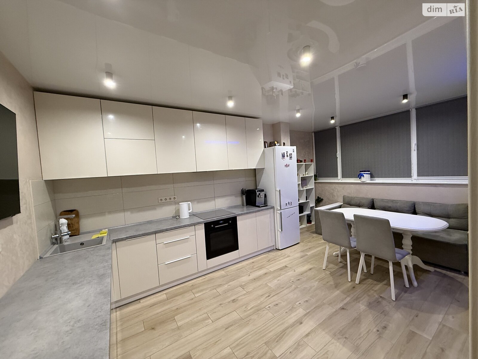 Продажа двухкомнатной квартиры в Черноморске, на ул. Парусная 20, кв. 51, район Ильичевск фото 1 Продажа двухкомнатной квартиры в Черноморске, на ул. Парусная 20, кв. 51, район Ильичевск фото 1