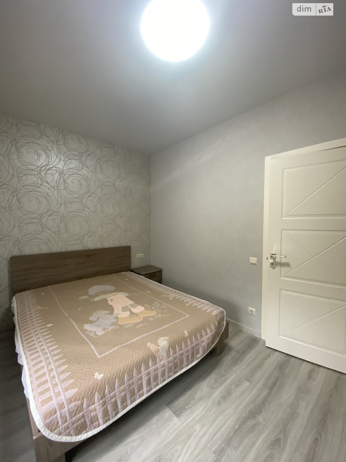 Продажа трехкомнатной квартиры в Черноморске, на ул. Парусная, район Ильичевск фото 1 Продажа трехкомнатной квартиры в Черноморске, на ул. Парусная, район Ильичевск фото 1