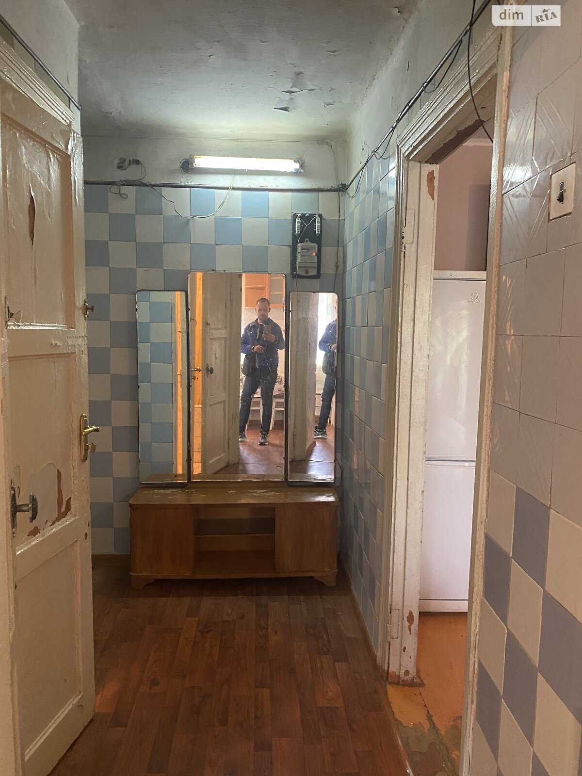 Продаж трикімнатної квартири в Чорноморську, на пл. Станіслава Стребка, район Іллічівськ фото 1 Продаж трикімнатної квартири в Чорноморську, на пл. Станіслава Стребка, район Іллічівськ фото 1
