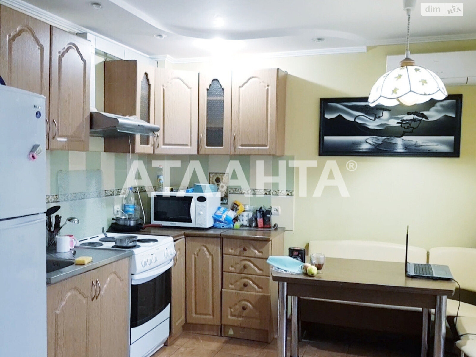 Продажа трехкомнатной квартиры в Черноморске, на ул. Виталия Шума, район Ильичевск фото 1 Продажа трехкомнатной квартиры в Черноморске, на ул. Виталия Шума, район Ильичевск фото 1