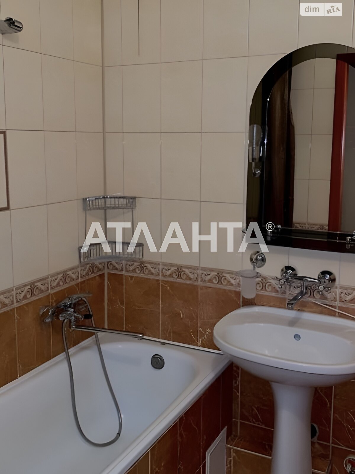 Продажа трехкомнатной квартиры в Черноморске, на ул. Виталия Шума, район Ильичевск фото 1 Продажа трехкомнатной квартиры в Черноморске, на ул. Виталия Шума, район Ильичевск фото 1