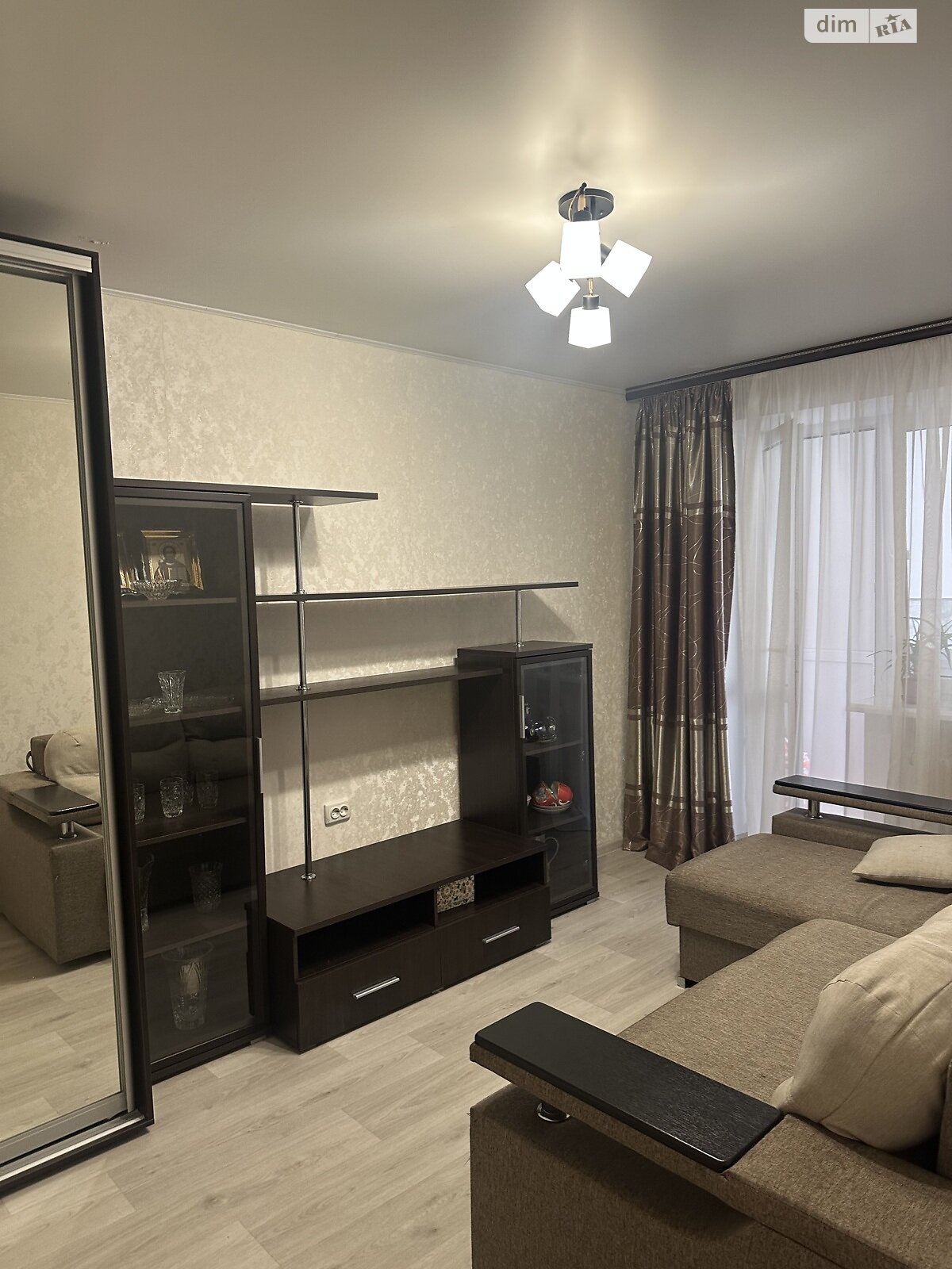 Продаж двокімнатної квартири в Чорноморську, на вул. Захисників України, район Іллічівськ фото 1 Продаж двокімнатної квартири в Чорноморську, на вул. Захисників України, район Іллічівськ фото 1