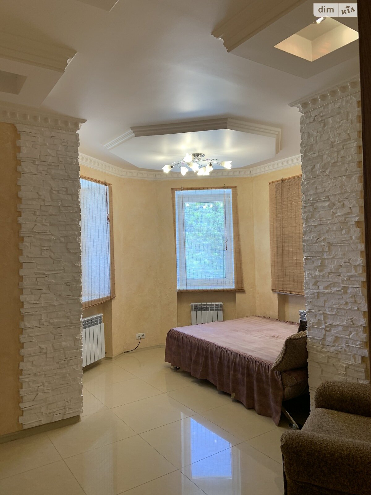 Продажа однокомнатной квартиры в Черноморске, на ул. Защитников Украины, район Ильичевск фото 1 Продажа однокомнатной квартиры в Черноморске, на ул. Защитников Украины, район Ильичевск фото 1
