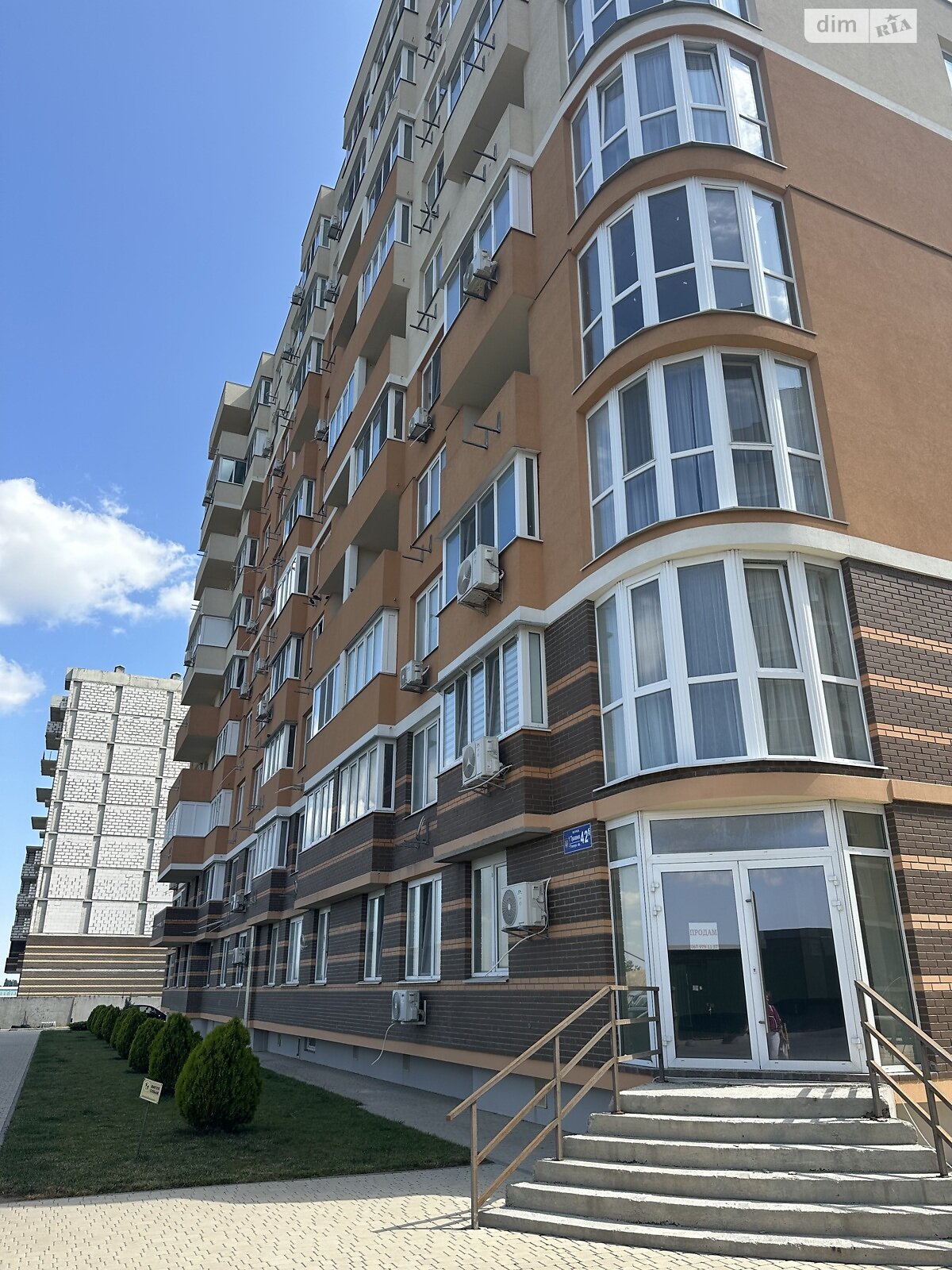 Продаж двокімнатної квартири в Чорноморську, на вул. Захисників України 42Б, район Іллічівськ фото 1 Продаж двокімнатної квартири в Чорноморську, на вул. Захисників України 42Б, район Іллічівськ фото 1