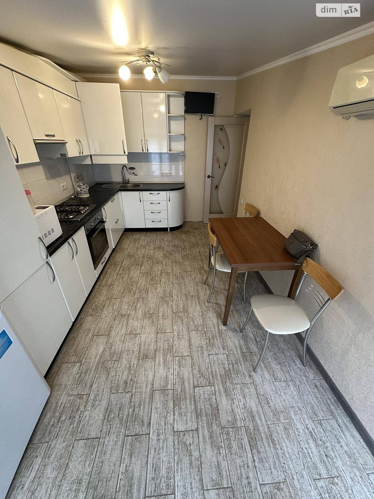 Продаж двокімнатної квартири в Чорноморську, на вул. Захисників України 1Г, район undefined фото 1 Продаж двокімнатної квартири в Чорноморську, на вул. Захисників України 1Г, район undefined фото 1