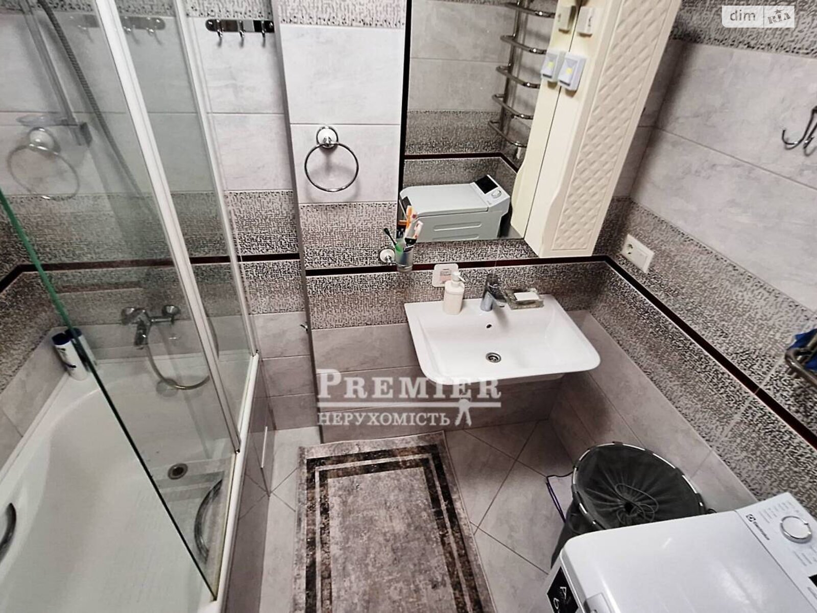 Продажа трехкомнатной квартиры в Черноморске, на ул. Корабельная, фото 1 Продажа трехкомнатной квартиры в Черноморске, на ул. Корабельная, фото 1
