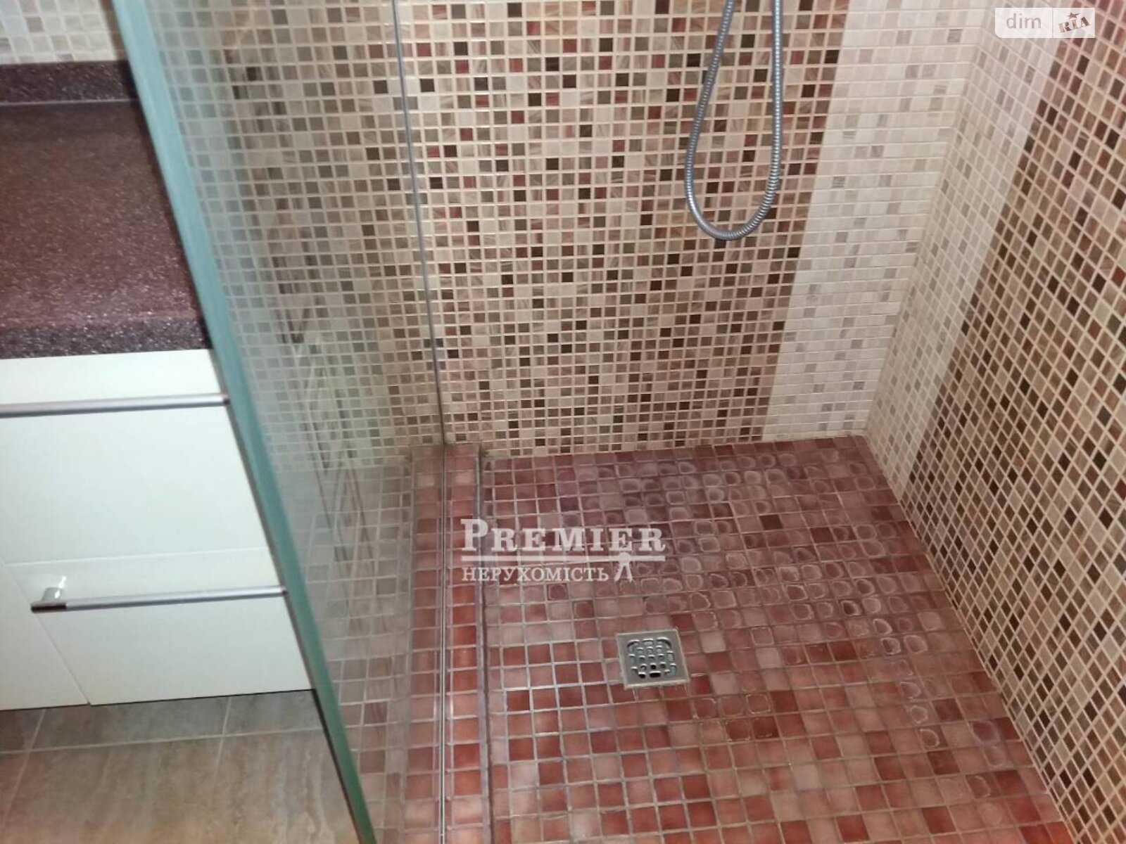 Продаж двокімнатної квартири в Чорноморську, на просп. Миру, фото 1 Продаж двокімнатної квартири в Чорноморську, на просп. Миру, фото 1