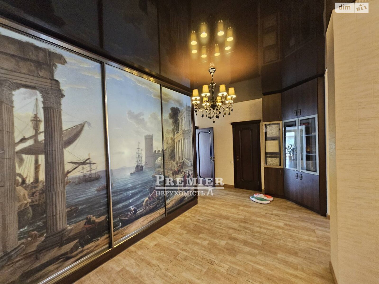 Продаж двокімнатної квартири в Чорноморську, на просп. Миру, фото 1 Продаж двокімнатної квартири в Чорноморську, на просп. Миру, фото 1