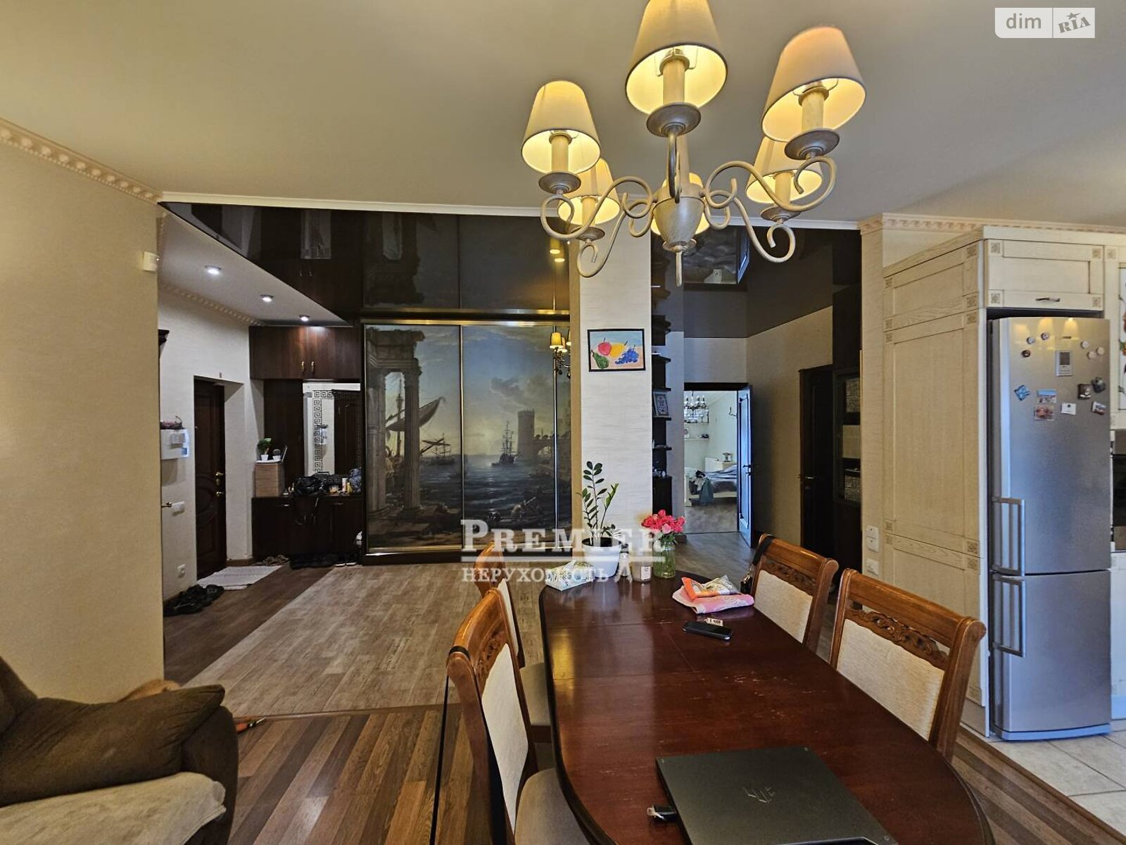 Продаж двокімнатної квартири в Чорноморську, на просп. Миру, фото 1 Продаж двокімнатної квартири в Чорноморську, на просп. Миру, фото 1