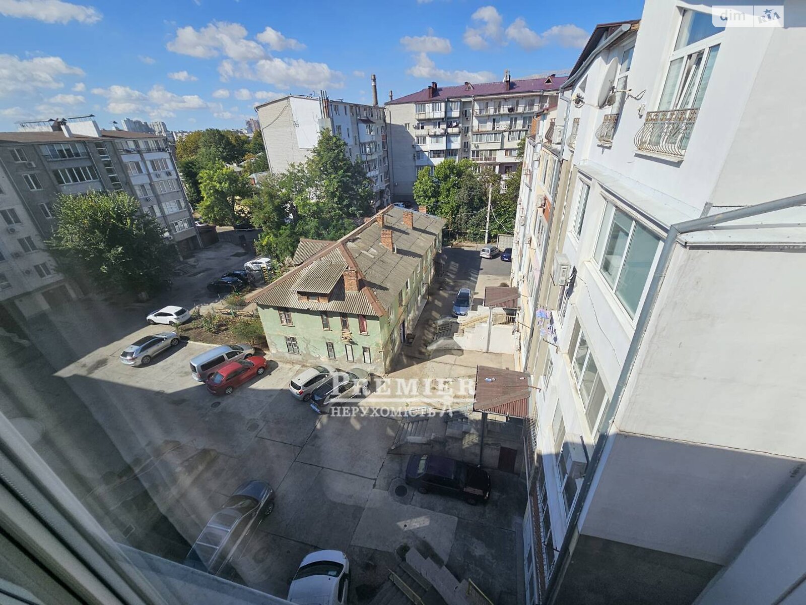 Продаж двокімнатної квартири в Чорноморську, на просп. Миру, фото 1 Продаж двокімнатної квартири в Чорноморську, на просп. Миру, фото 1