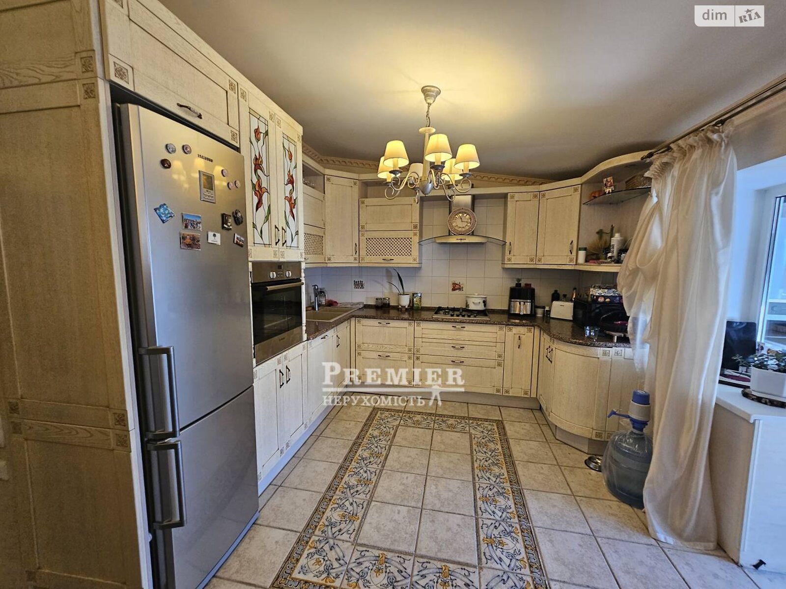 Продаж двокімнатної квартири в Чорноморську, на просп. Миру, фото 1 Продаж двокімнатної квартири в Чорноморську, на просп. Миру, фото 1