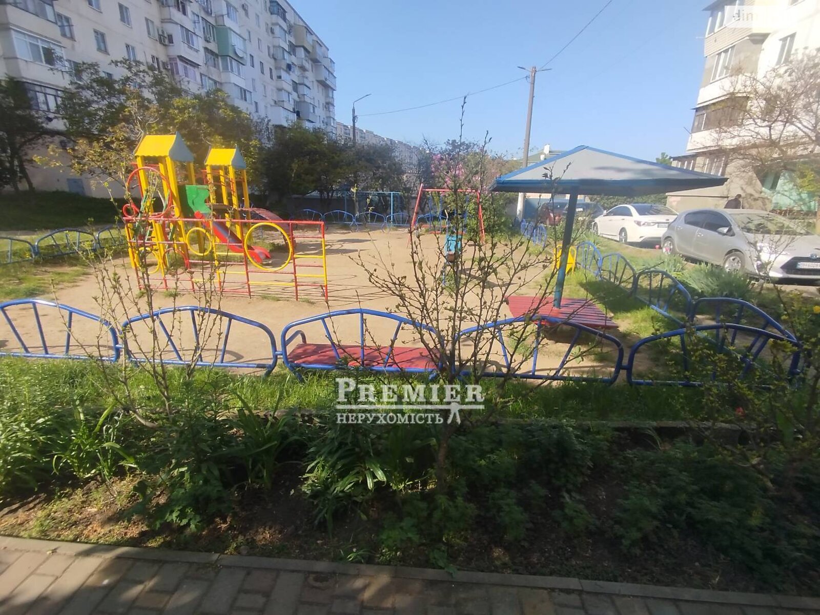 Продаж трикімнатної квартири в Чорноморську, на вул. Паркова, фото 1 Продаж трикімнатної квартири в Чорноморську, на вул. Паркова, фото 1
