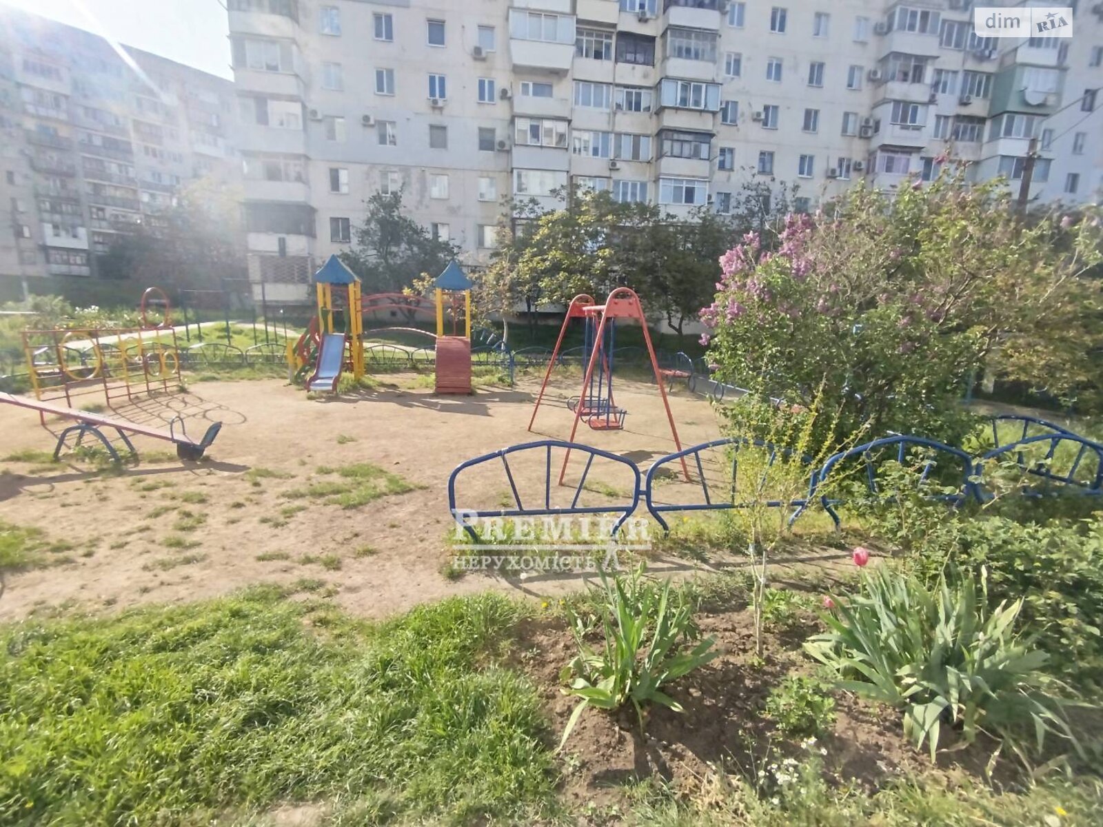Продаж трикімнатної квартири в Чорноморську, на вул. Паркова, фото 1 Продаж трикімнатної квартири в Чорноморську, на вул. Паркова, фото 1
