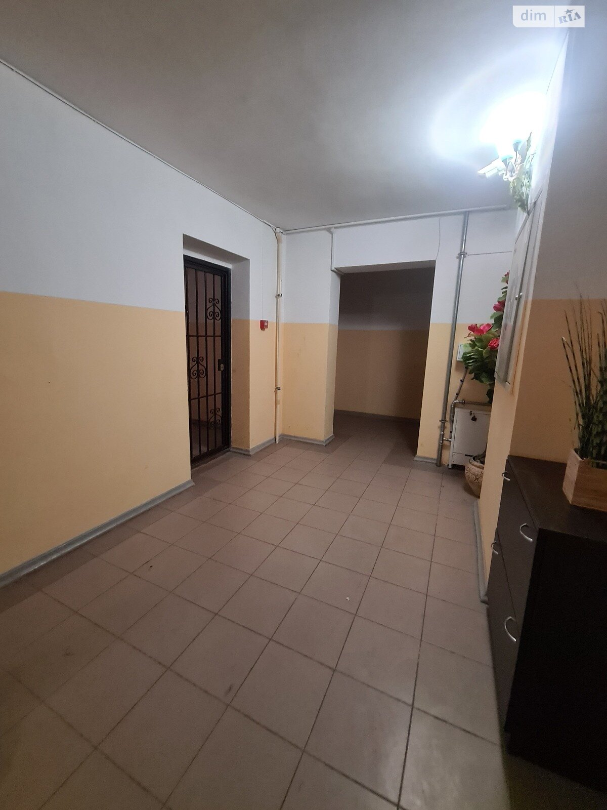 Продаж двокімнатної квартири в Чорноморську, на вул. Захисників України 19, фото 1 Продаж двокімнатної квартири в Чорноморську, на вул. Захисників України 19, фото 1