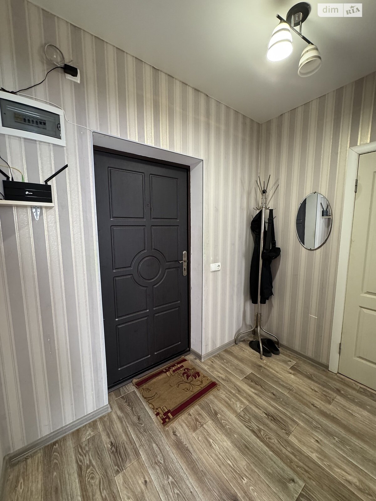 Продаж однокімнатної квартири в Чорноморську, на вул. Захисників України, фото 1 Продаж однокімнатної квартири в Чорноморську, на вул. Захисників України, фото 1