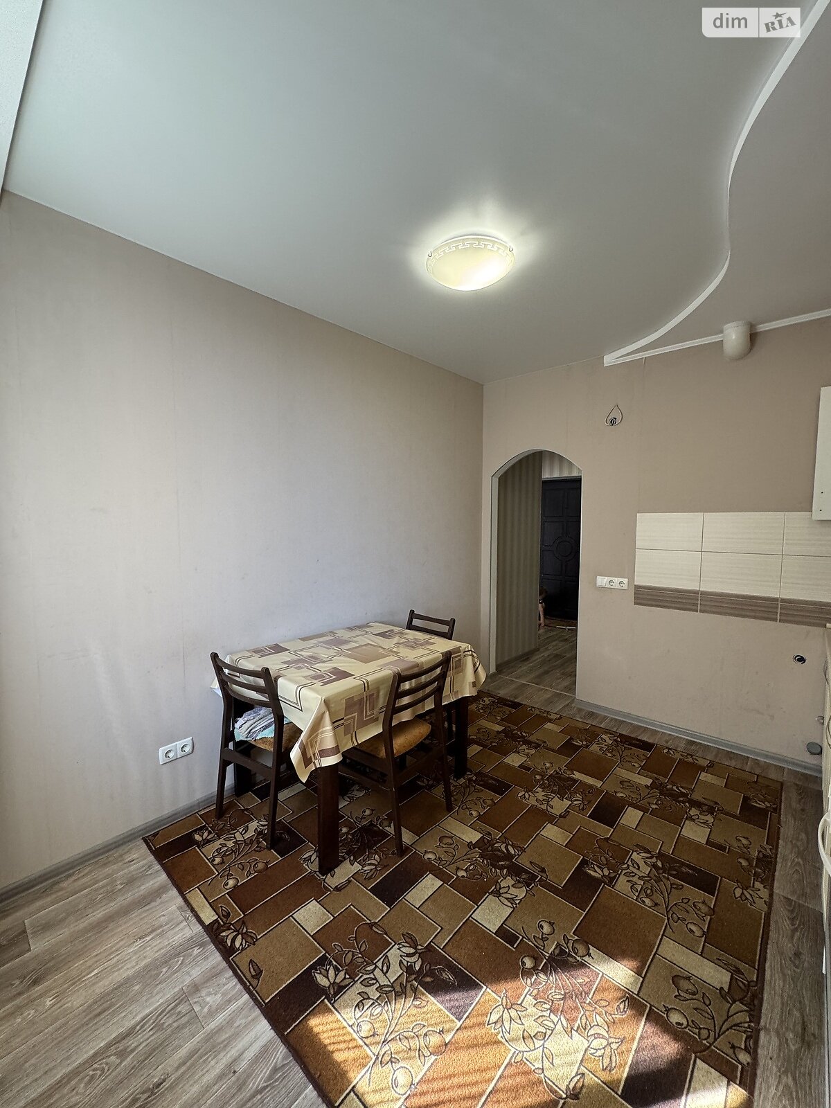 Продаж однокімнатної квартири в Чорноморську, на вул. Захисників України, фото 1 Продаж однокімнатної квартири в Чорноморську, на вул. Захисників України, фото 1