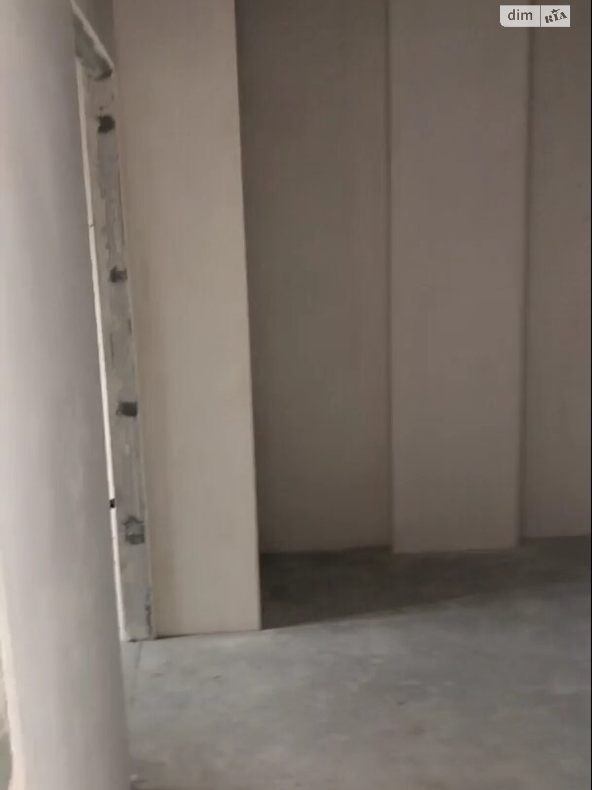 Продаж однокімнатної квартири в Чорноморську, на вул. Захисників України, фото 1