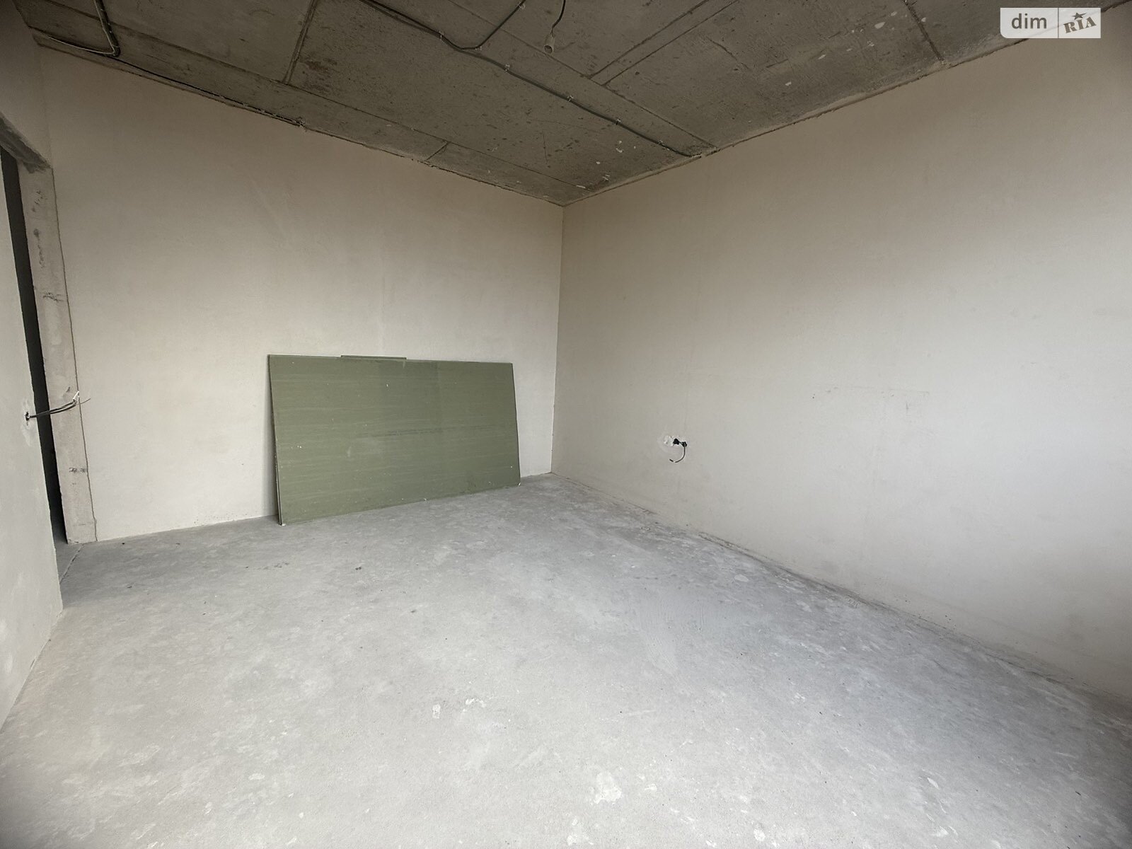 Продаж однокімнатної квартири в Чорноморську, на вул. Захисників України, фото 1