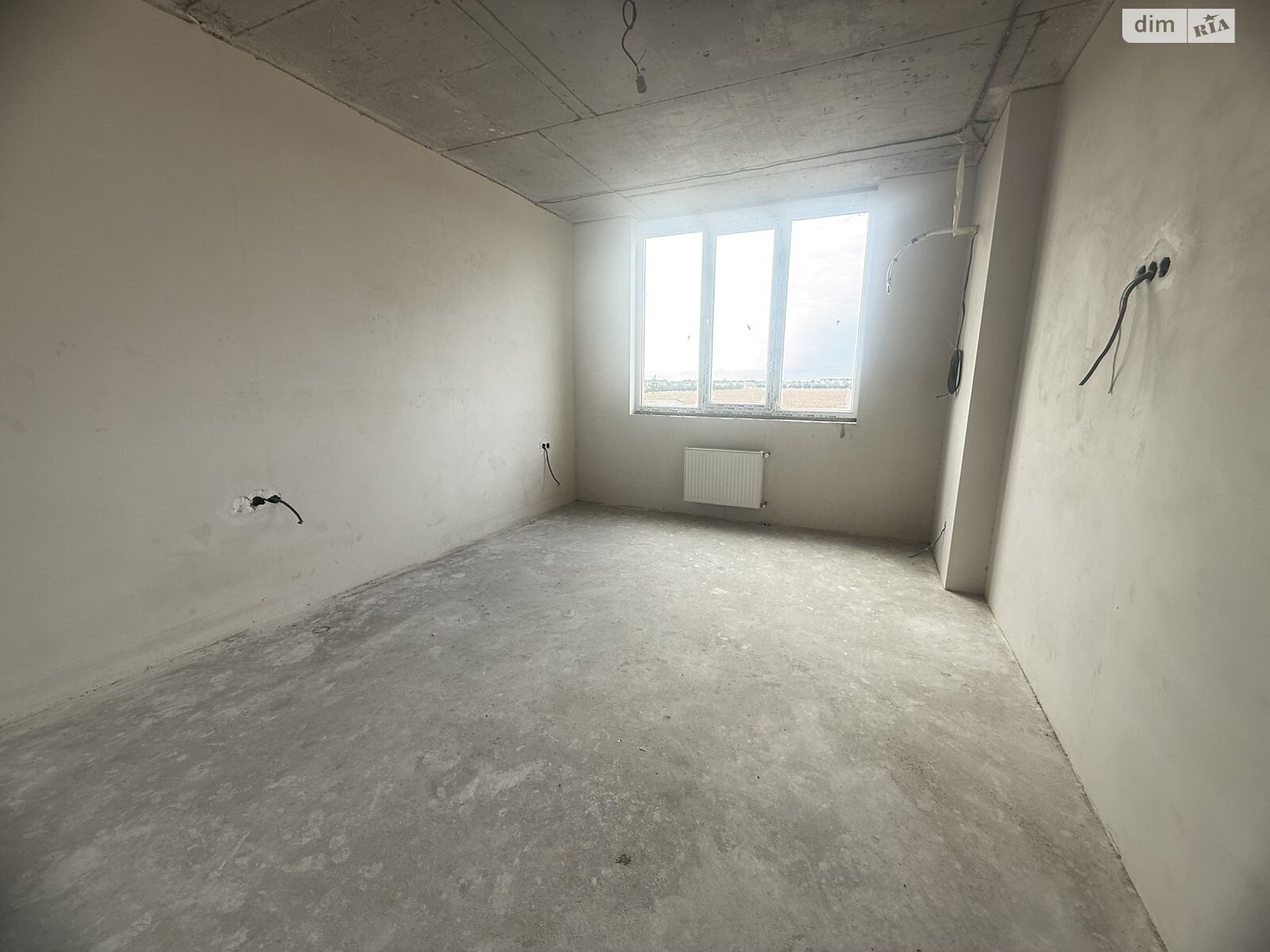 Продаж однокімнатної квартири в Чорноморську, на вул. Захисників України, фото 1