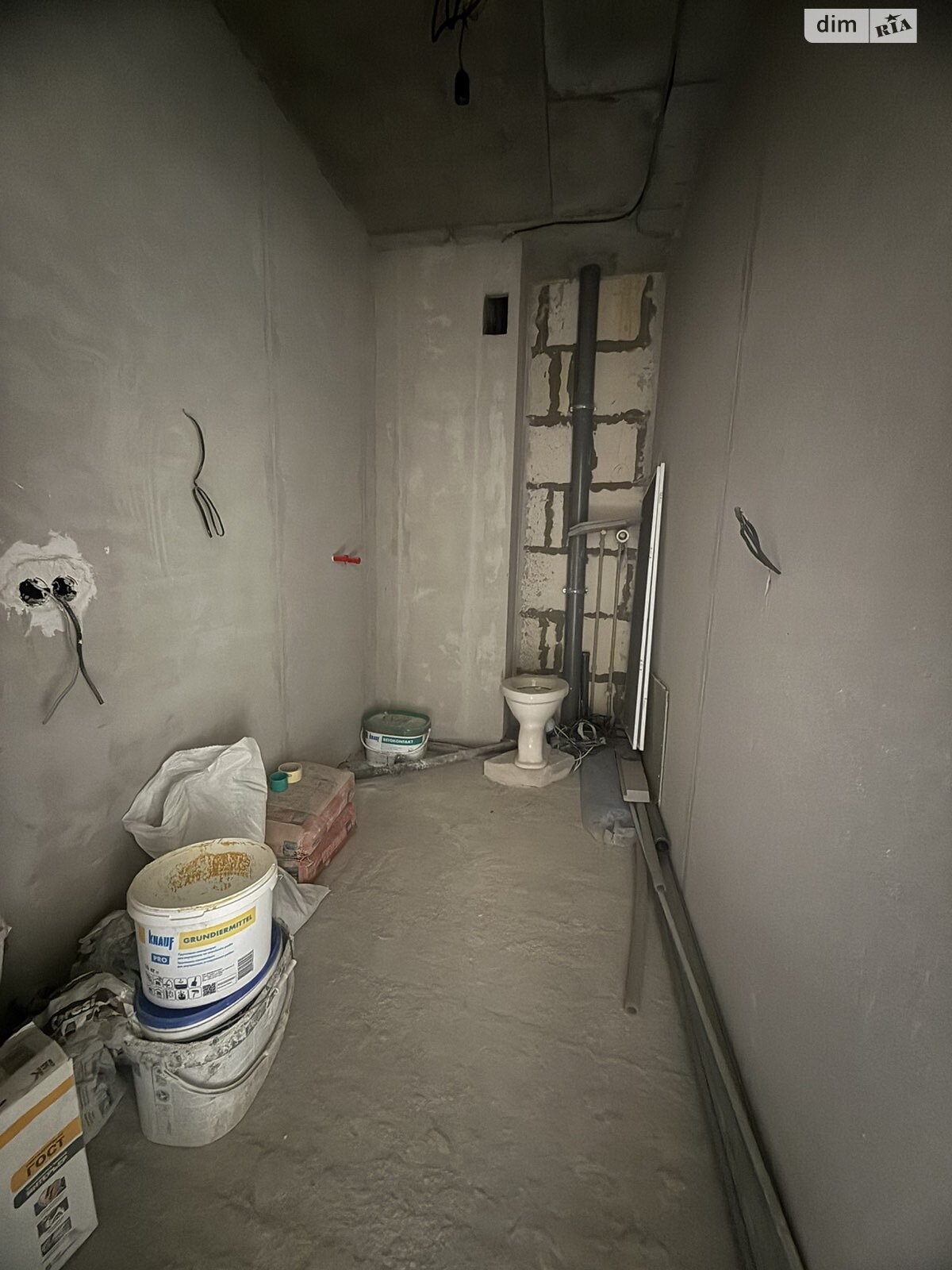 Продаж однокімнатної квартири в Чорноморську, на вул. Захисників України, фото 1