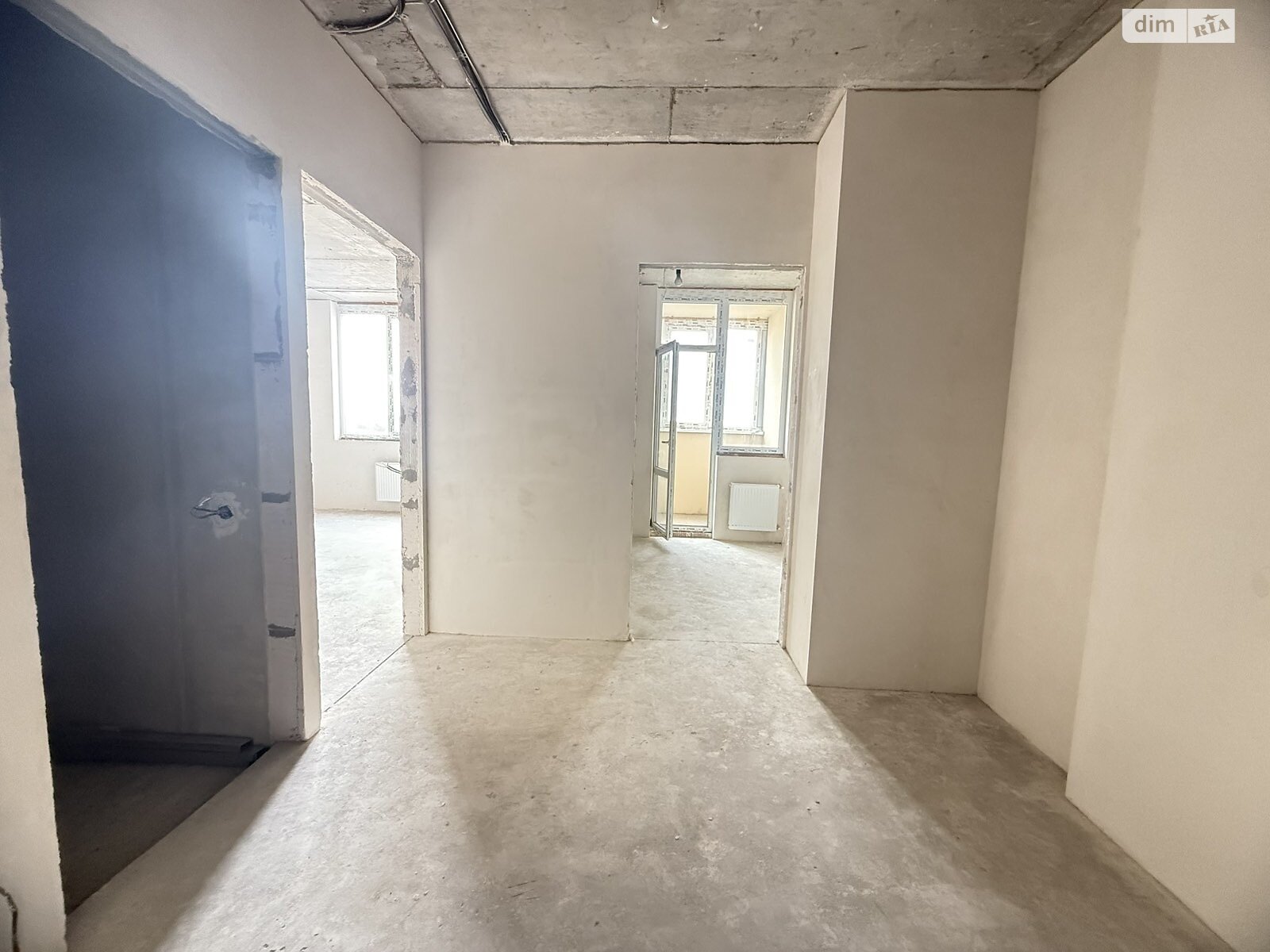 Продаж однокімнатної квартири в Чорноморську, на вул. Захисників України, фото 1