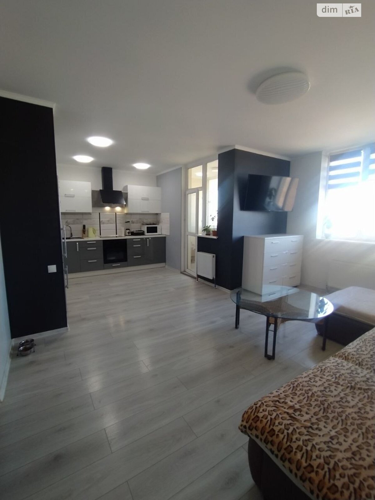 Продаж двокімнатної квартири в Чорноморську, на вул. Захисників України 40, район undefined фото 1