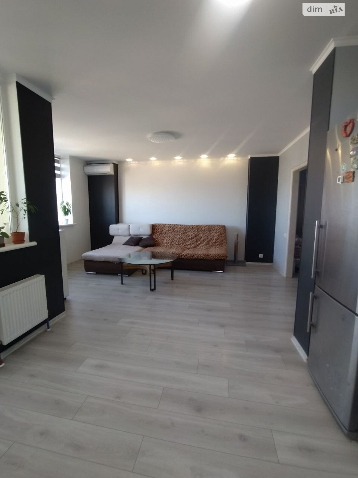 Продаж двокімнатної квартири в Чорноморську, на вул. Захисників України 40, район undefined фото 1