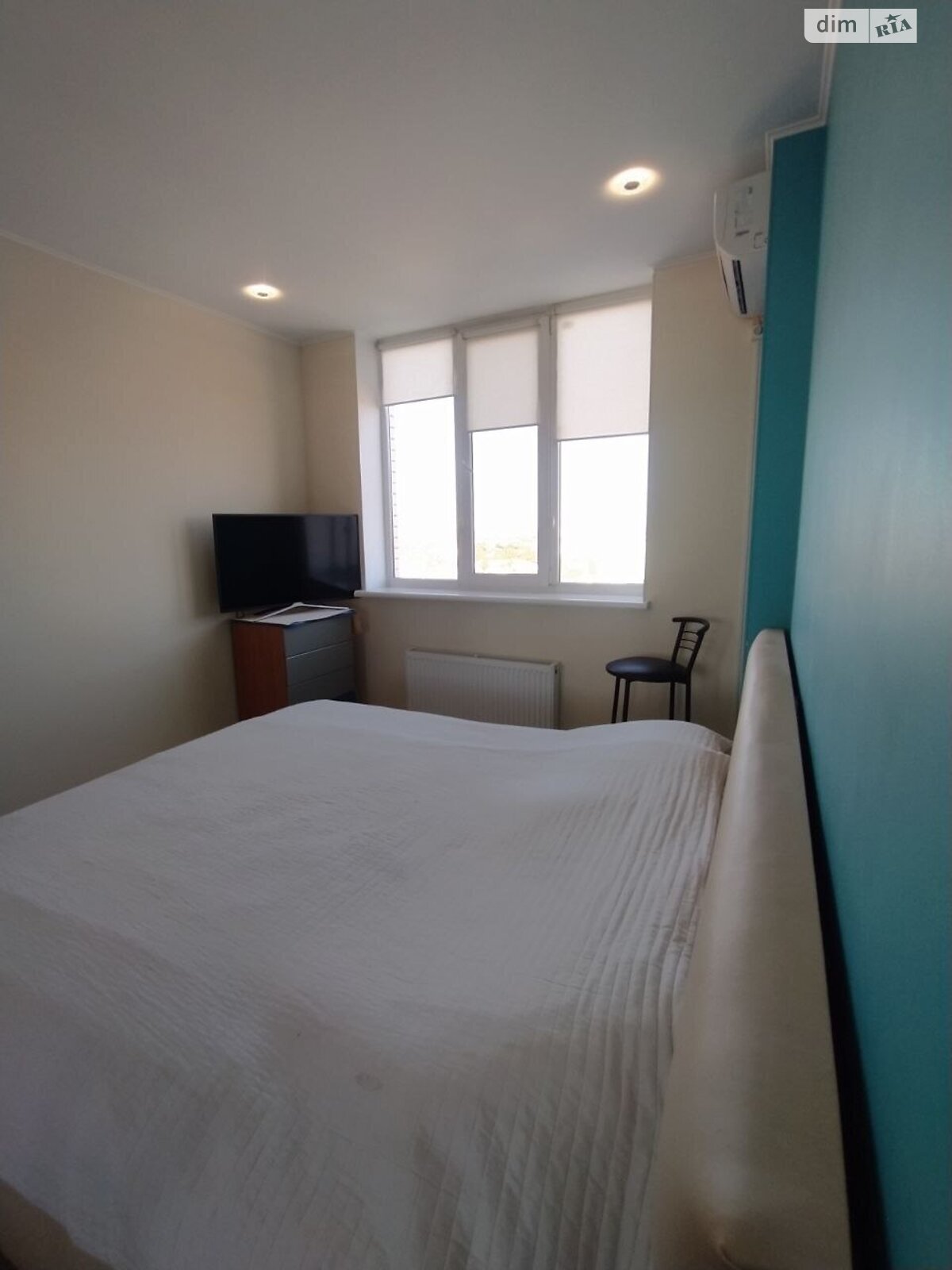 Продаж двокімнатної квартири в Чорноморську, на вул. Захисників України 40, район undefined фото 1