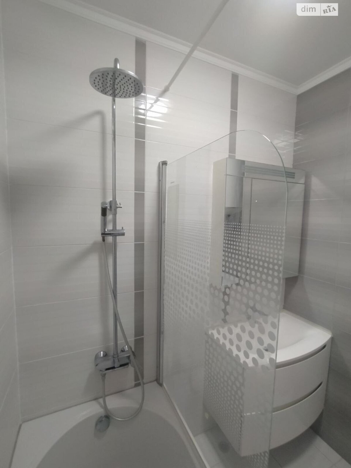 Продаж двокімнатної квартири в Чорноморську, на вул. Захисників України 40, район undefined фото 1